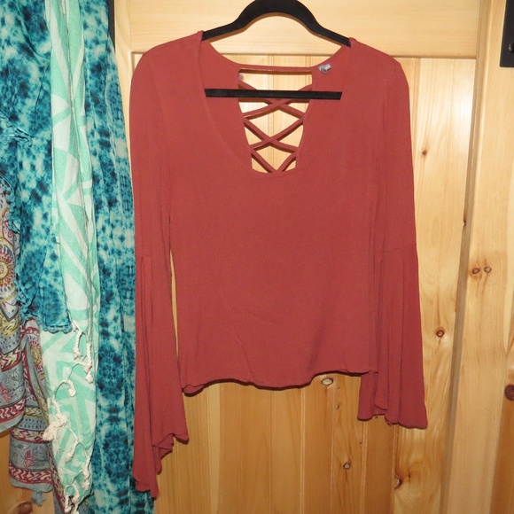 ⭐️ BOGO FREE! Bell Sleeve Top with Strappy Back - Picture 1 of 3